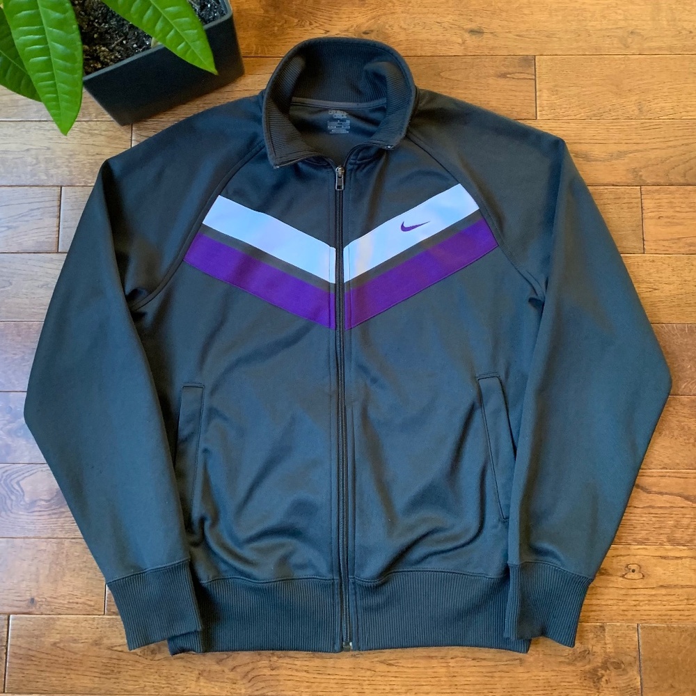 Nike Zip Down